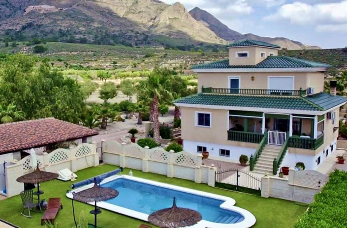 Image No.9-4 Bed Villa for sale