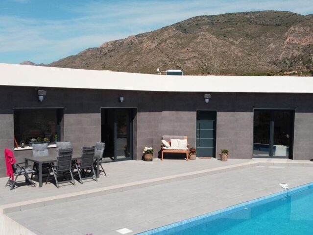 Image No.7-4 Bed Villa for sale
