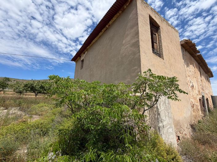 Image No.3-5 Bed Property for sale