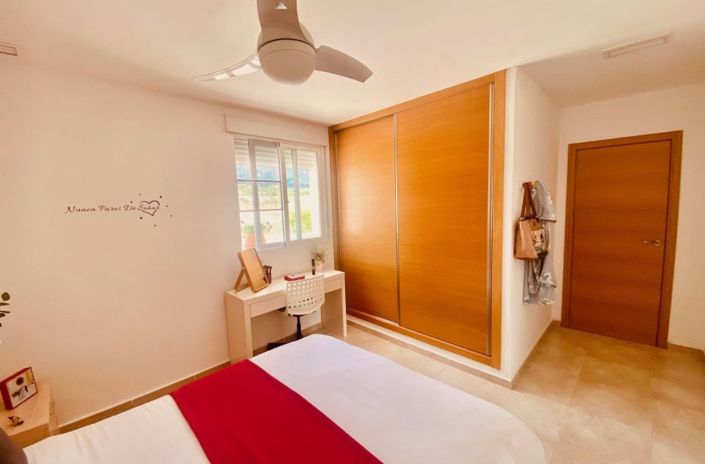 Image No.38-4 Bed Villa for sale