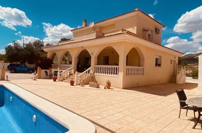 Image No.4-4 Bed Villa for sale