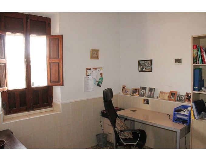 Image No.30-5 Bed Country House for sale