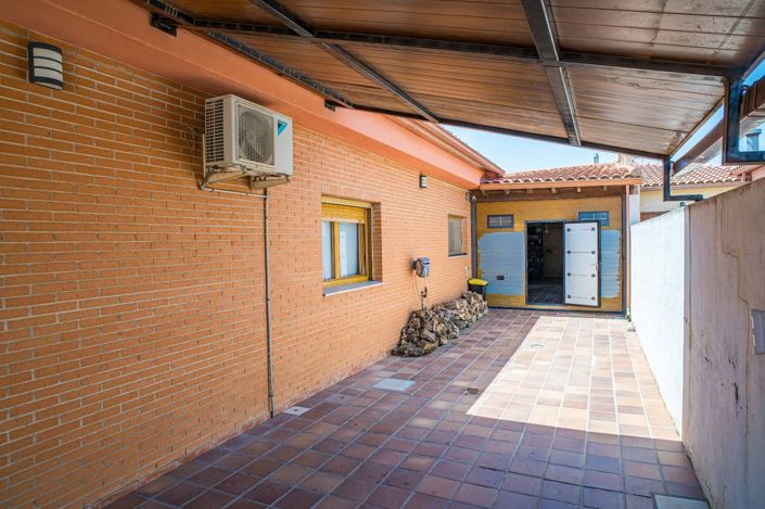 Image No.26-Villa de 4 chambres à vendre à Pinoso