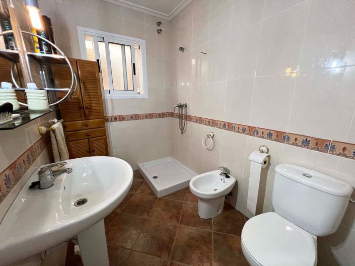 Image No.23-4 Bed Villa for sale