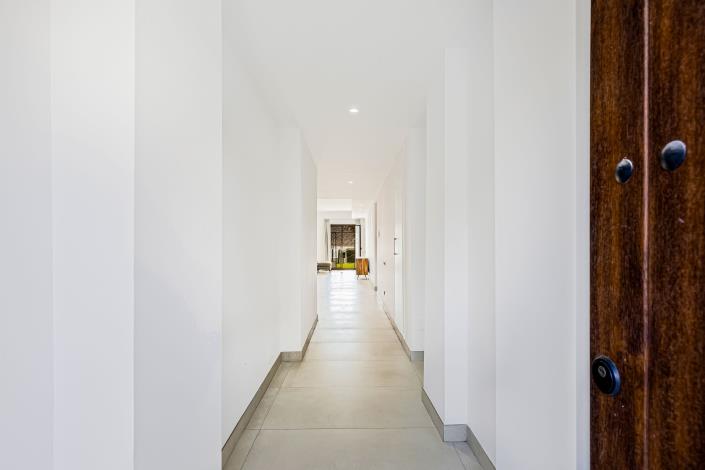 Image No.2-4 Bed Apartment for sale
