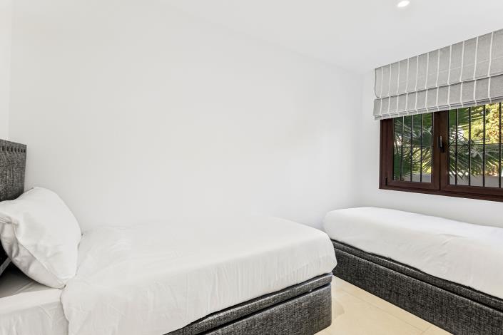 Image No.21-4 Bed Apartment for sale