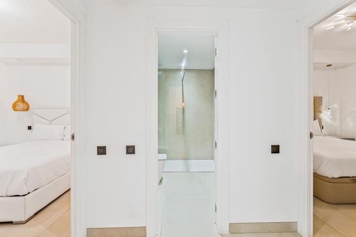 Image No.22-4 Bed Apartment for sale