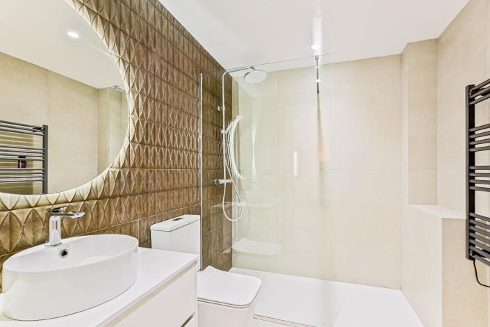 Image No.23-4 Bed Apartment for sale
