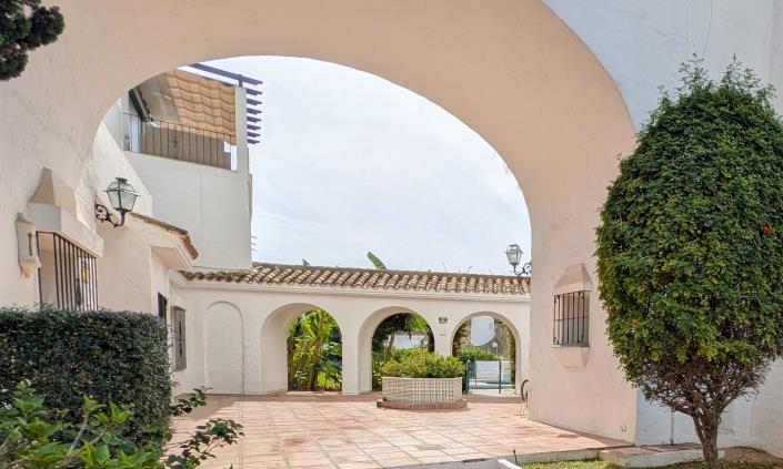 Image No.28-4 Bed Apartment for sale