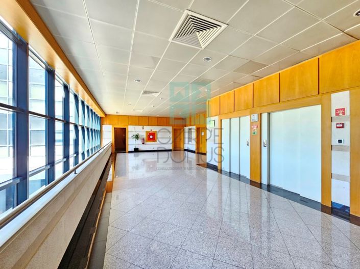 Image No.11-Comercial en venta