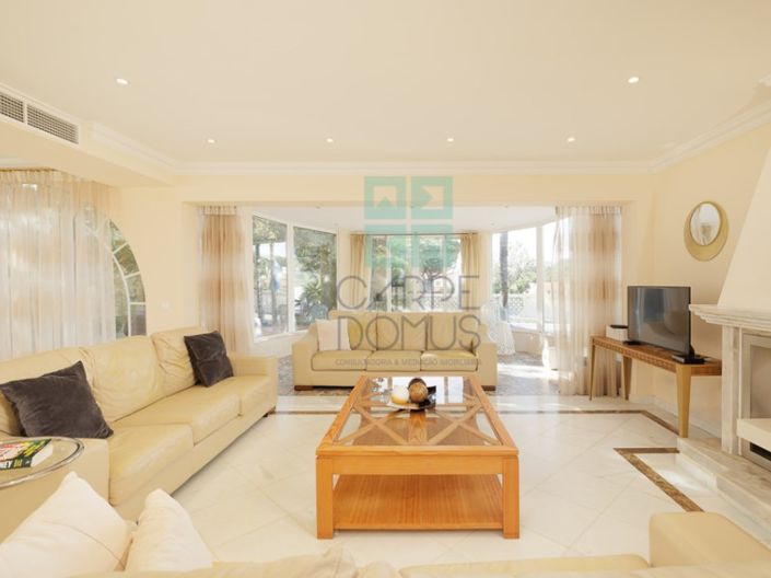 Image No.7-4 Bed House for sale