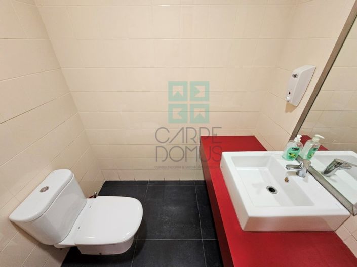 Image No.42-Commercial for sale