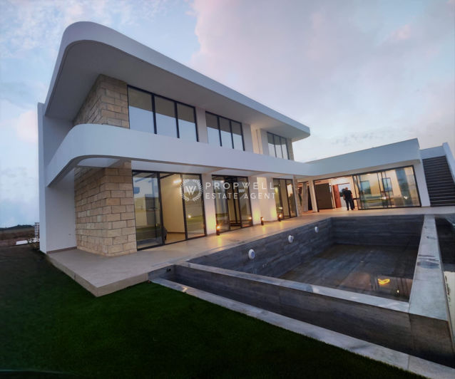 Image No.2-3 Bed Villa for sale