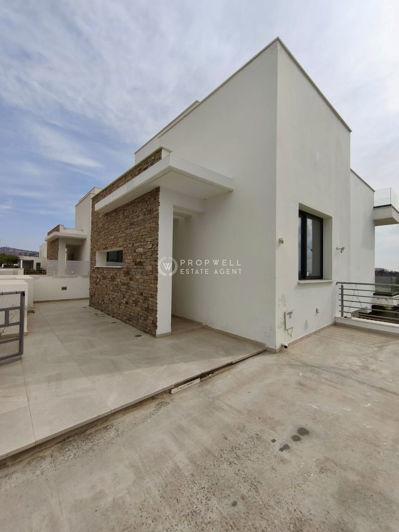 Image No.2-3 Bed House for sale