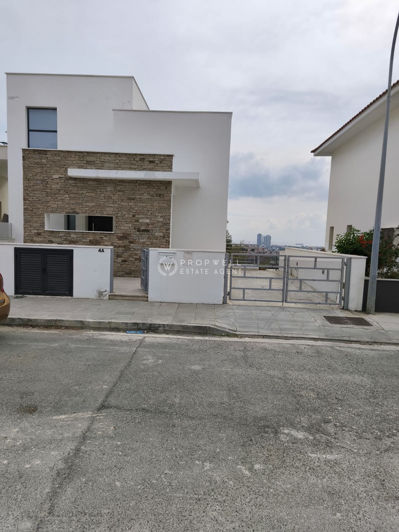 Image No.3-3 Bed House for sale