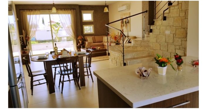 Image No.13-3 Bed House for sale
