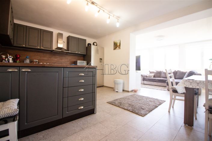 Image No.13-4 Bed House for sale