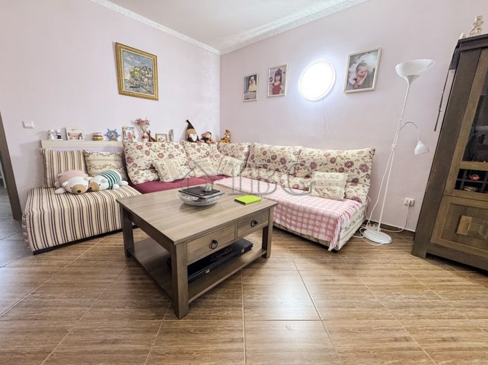 Image No.4-3 Bed House for sale