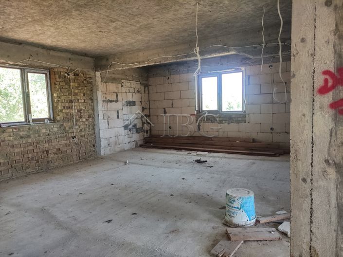 Image No.9-1 Bed House for sale