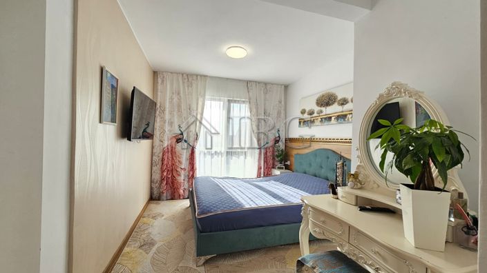 Image No.12-2 Bed House for sale