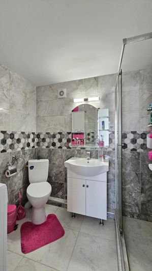 Image No.19-2 Bed House for sale