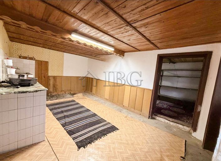 Image No.10-3 Bed House for sale