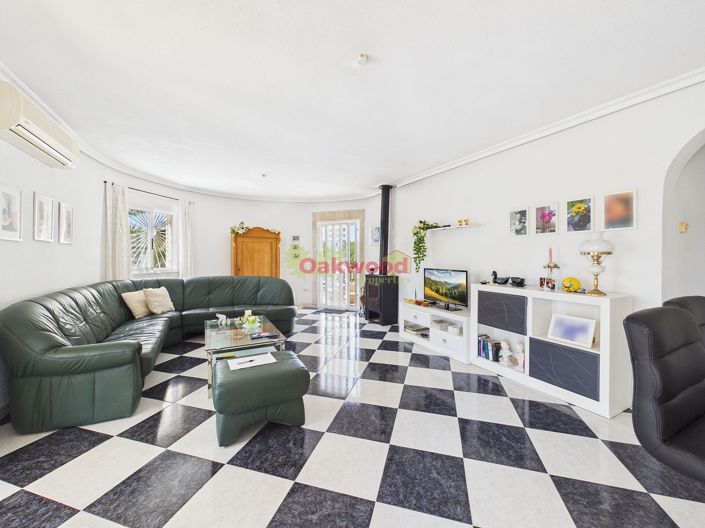 Image No.3-4 Bed Villa for sale