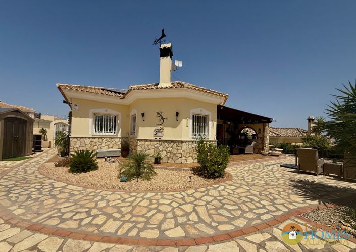Image No.7-3 Bed Villa for sale