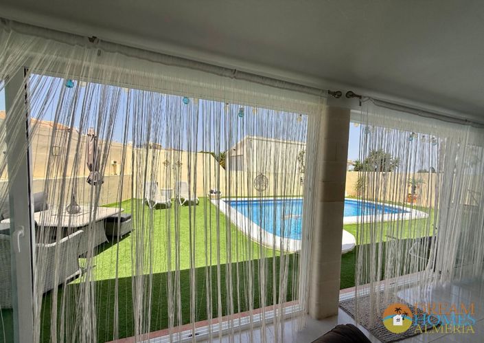 Image No.20-3 Bed Villa for sale