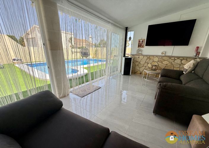 Image No.5-3 Bed Villa for sale