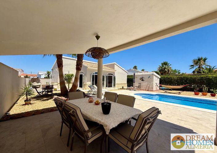 Image No.5-2 Bed Villa for sale