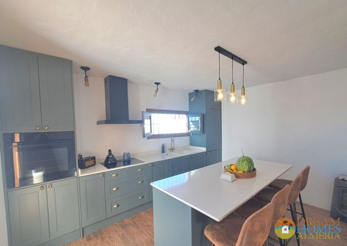 Image No.2-5 Bed Villa / Detached for sale