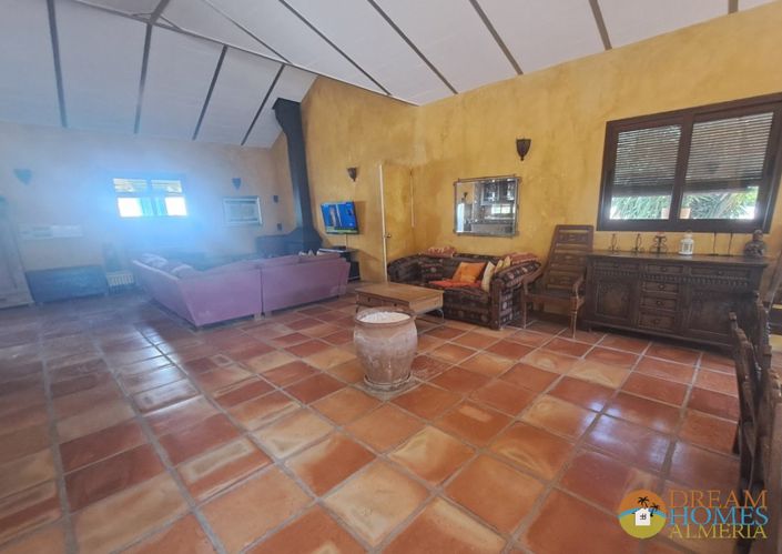 Image No.17-4 Bed Villa / Detached for sale