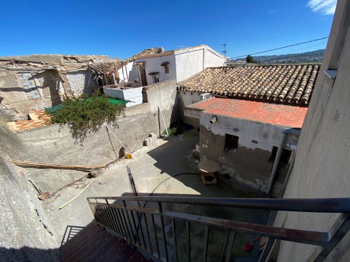 Image No.16-3 Bed Country House for sale