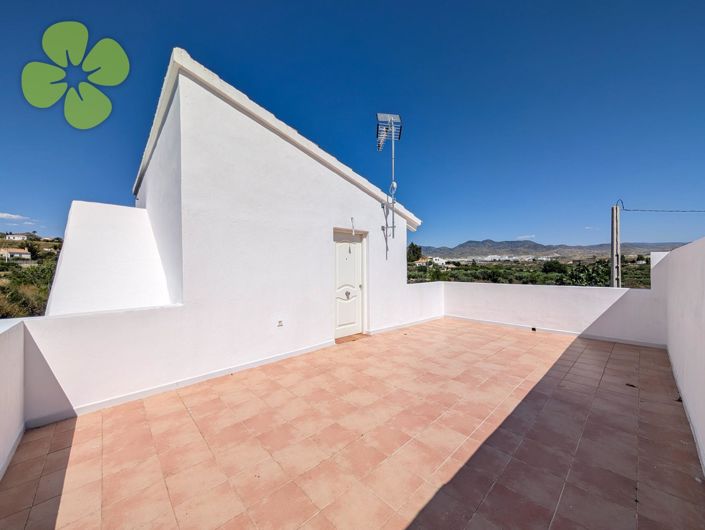 Image No.17-3 Bed Villa for sale