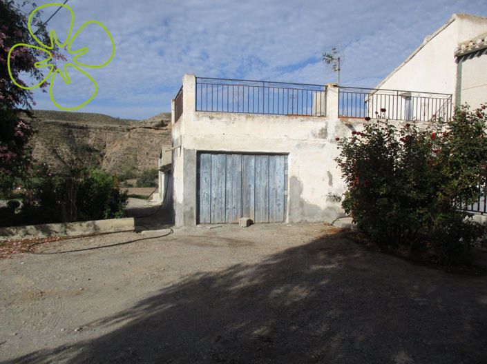 Image No.5-Maison de campagne de 4 chambres à vendre à Oria
