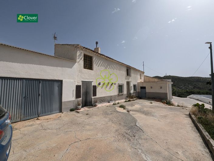 Image No.2-Maison de campagne de 5 chambres à vendre à Oria