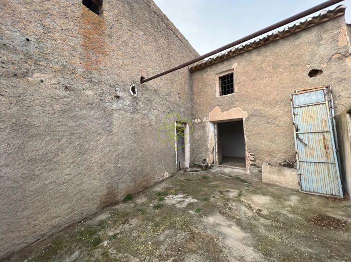 Image No.2-Maison de campagne de 4 chambres à vendre