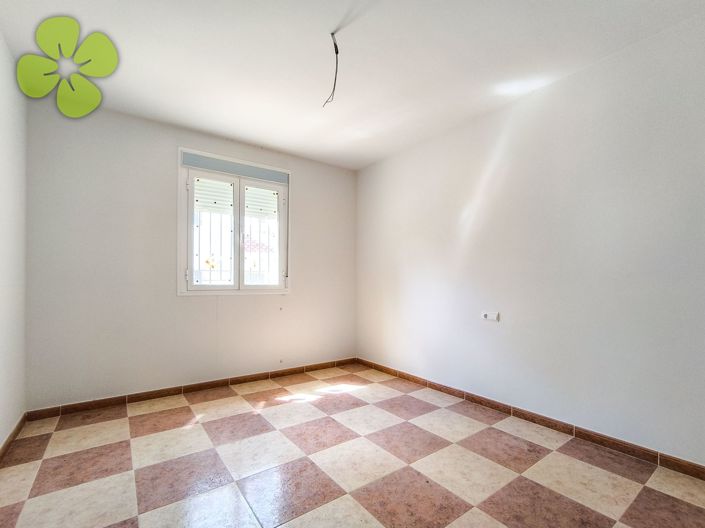 Image No.10-4 Bed Villa for sale