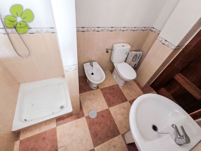Image No.12-4 Bed Villa for sale