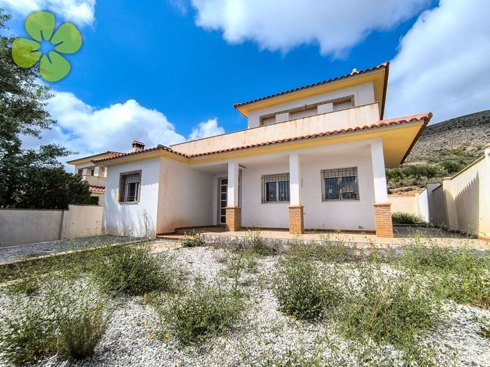 Image No.2-4 Bed Villa for sale