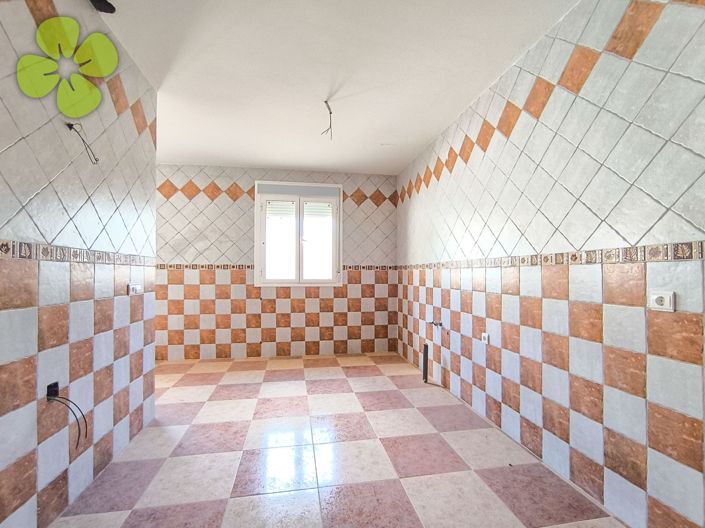 Image No.6-4 Bed Villa for sale