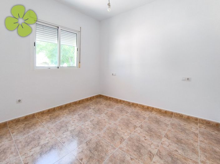 Image No.12-3 Bed Villa for sale