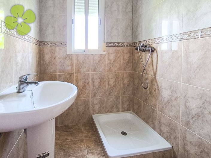 Image No.8-3 Bed Villa for sale