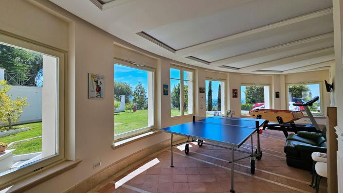 Image No.33-5 Bed Mansion for sale