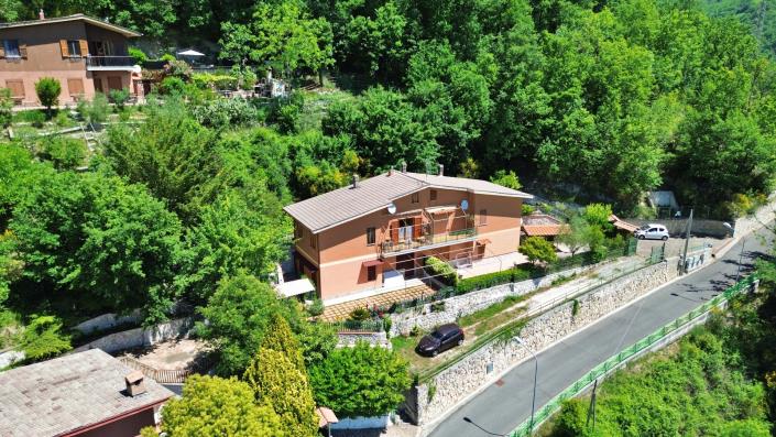 Image No.24-3 Bed Apartment for sale
