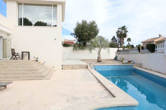 Image No.3-Villa de 5 chambres à vendre à Ciudad Quesada