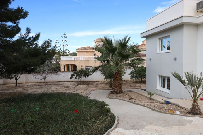 Image No.4-Villa de 5 chambres à vendre à Ciudad Quesada