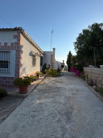Image No.8-4 Bed Villa for sale