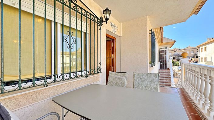 Image No.25-2 Bed Apartment for sale